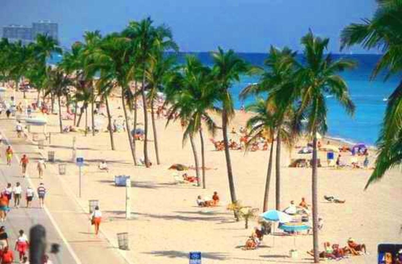 Appartamento Hollywood Vacation Mins To Beach & Hard Rock #193 Esterno foto