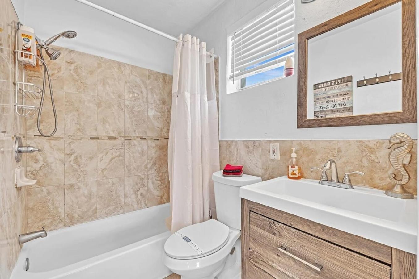 Appartamento Hollywood Vacation Mins To Beach & Hard Rock #193 Esterno foto