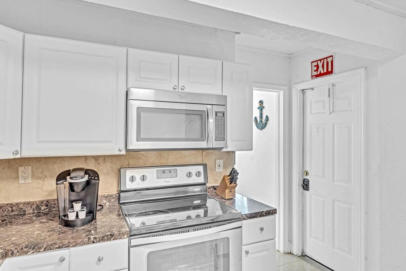 Appartamento Hollywood Vacation Mins To Beach & Hard Rock #193 Esterno foto