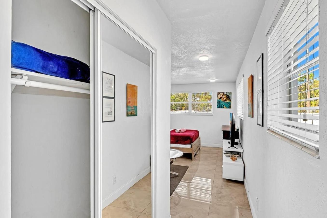 Appartamento Hollywood Vacation Mins To Beach & Hard Rock #193 Esterno foto